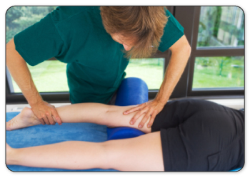Physical therapists will warm up your meniscus by performing deep tissue massage.